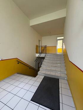 Treppenhaus - Etagenwohnung mit 70,00 m&sup2; in Leipzig zum Kaufen