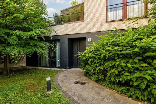 Wohnungseingang - 2 Zimmer Etagenwohnung zum Kaufen in Berlin