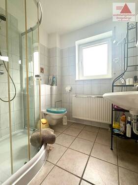 Bad (Wohnung im Untergeschoss) - 