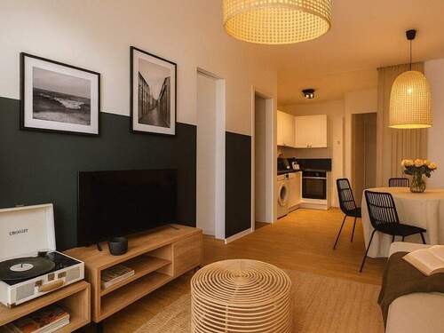 Living Room Kitchen - Luxuriöses Apartment in der Nähe des Potsdamer Platzes zur Selbstnutzung oder möblierten Vermietung