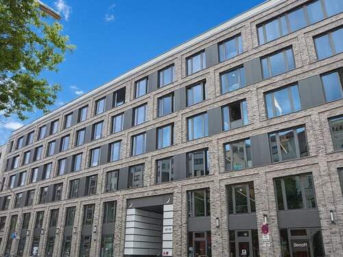 Building Front - 1 Zimmer Etagenwohnung zum Kaufen in Berlin