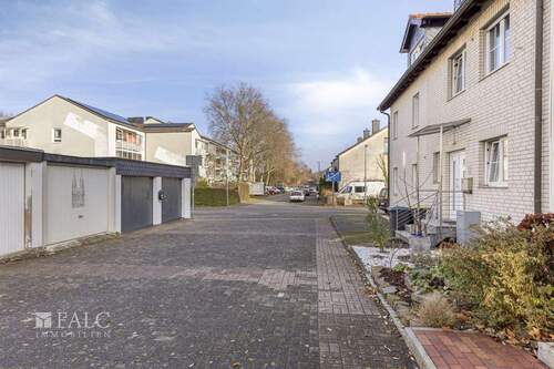 Ansicht Haus Garage - 