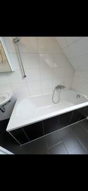 Bild 1 - 70?m² Dachgeschoss-Wohnung in zentraler Lage