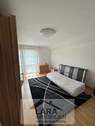 Schlafzimmer - 4 Zimmer Reihenendhaus zum Kaufen in Bielefeld / Brackwede