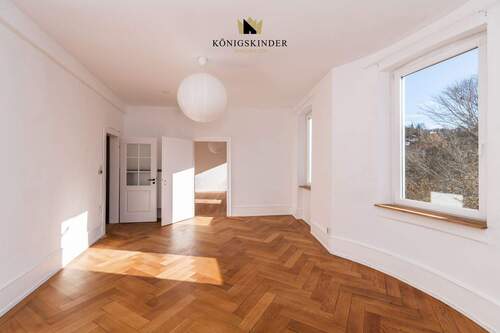 Zugang zum angrenzenden Zimmer - 