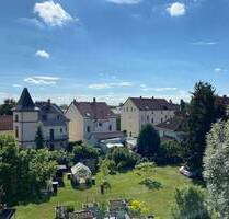 Charmante Maisonette-Dachgeschosswohnung mit Balkon und Tiefgaragen-Stellplatz - Leipzig Liebertwolkwitz