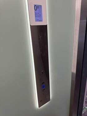 XTWB4828.JPG - 