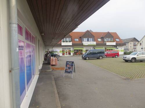 Ladenausgang.JPG - 1 Zimmer Büro in Schieder-Schwalenberg
