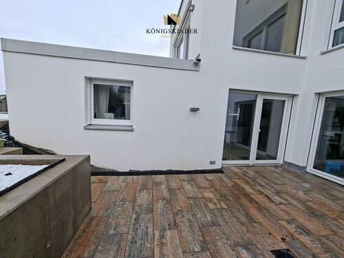 Eingang/Terrasse - 2 Zimmer Etagenwohnung zum Kaufen in Renningen