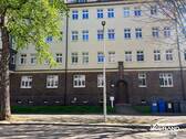 Ansicht Straße - 2 Zimmer Etagenwohnung zum Kaufen in Zwickau
