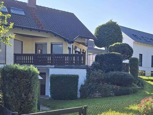 Gartenansicht - Haus mit ELW. in Wü-Lengfeld - 595.595,00&nbsp;EUR Kaufpreis, ca.&nbsp; 182,00&nbsp;m&sup2;&nbsp;Wohnfl&auml;che
