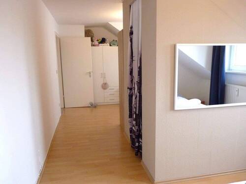 Schlafzimmer mit Ankleide DG - 