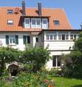Garten-Ansicht - 9 Zimmer Mehrfamilienhaus, Wohnhaus zum Kaufen in Wilhelmsdorf