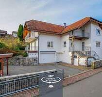 Stattliches Zweifamilienhaus mit integrierter Garage und Carport! - Wald-Michelbach / Siedelsbrunn