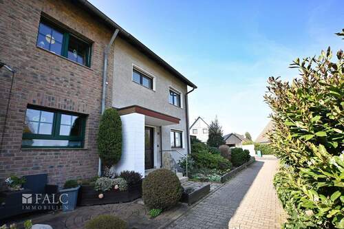 Außenansicht - 5 Zimmer Reihenendhaus zum Kaufen in Glessen