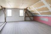 ausbaufähiges Zimmer 1a im DG - 