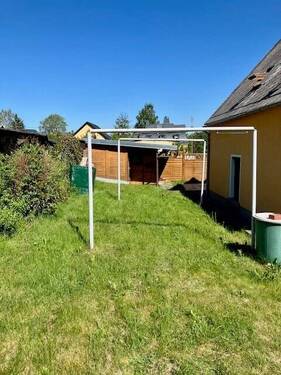 Gartenbereich hinter dem Haus - 