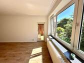 Wohnzimmer - Etagenwohnung mit 57,90 m² in Düsseldorf zum Kaufen