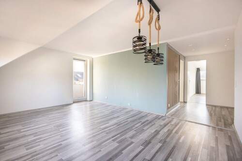 Wohnen - 4 Zimmer Etagenwohnung zum Kaufen in Bochum