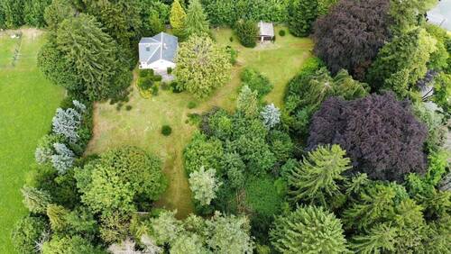 Luftbildaufnahme Grundstück - Traumhafte Ruheoase im Grünen - 255.000,00 EUR Kaufpreis, ca.  73,00 m² Wohnfläche