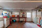 Waschkeller mit Ausgang zum Garten - 