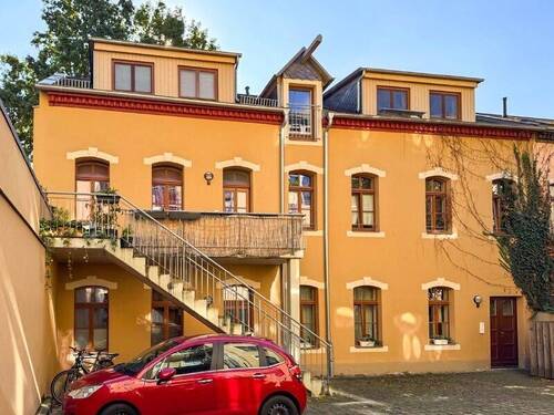 Zum Reihenhaus fehlt nur das DG - Etagenwohnung mit 50,20 m² in Dresden zum Kaufen