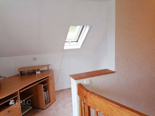 Flurbereich DG mit Büroecke - 