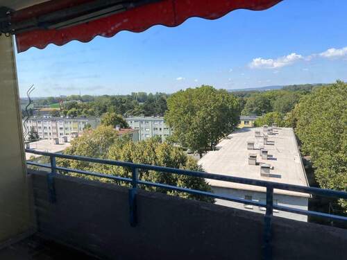 Aussicht - 3 Zimmer Etagenwohnung zum Kaufen in Eschborn