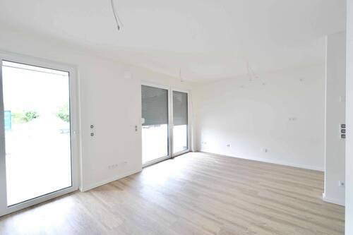 Wohn- Essbereich - Ansicht 1 - 3 Zimmer Etagenwohnung zur Miete in Willich