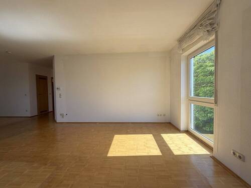 Wohn- und Esszimmer - 