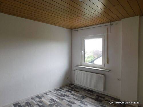 DG_03-Wohnzimmer2.JPG - 3 Zimmer Etagenwohnung zur Miete in Morshausen