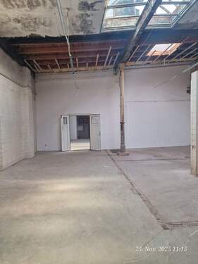 2025_11_25 11-15-38.jpg - Halle in Leipzig