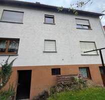 Gut geschnittenes, sanierungsbedürftiges Einfamilienhaus - Biebertal Frankenbach