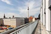 Balkon mit Aussicht auf den Fernsehturm (Beispielbild) - 