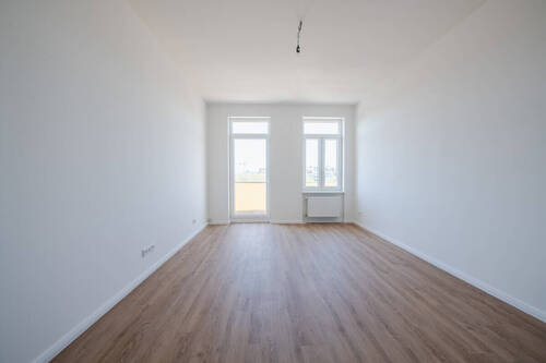Zimmer 2 - 3 Zimmer Etagenwohnung in Berlin