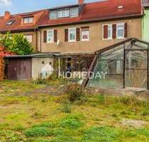 Rohdiamant in ruhiger Lage: Reihenhaus mit Potenzial zur individuellen Gestaltung - Plaue