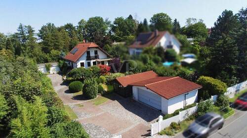 Drohnenaufnahme-Grundstück - 5 Zimmer Einfamilienhaus in Dresden / Pappritz