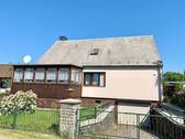 Hausansicht - 8 Zimmer Einfamilienhaus zum Kaufen in Reichenbach