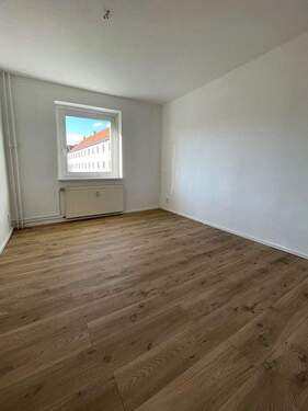 Wohnzimmer - 2 Zimmer Etagenwohnung zur Miete in Erfurt