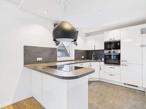 Einbauküche - 4 Zimmer Etagenwohnung zum Kaufen in Bad Liebenzell