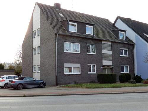 Objektansicht linksseitig.JPG - Mehrfamilienhaus, Wohnhaus in Oberhausen zum Kaufen