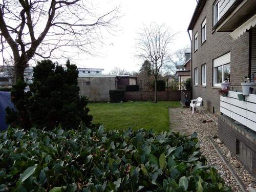 Der Blick in den Gemeinschaftsgarten.JPG - 