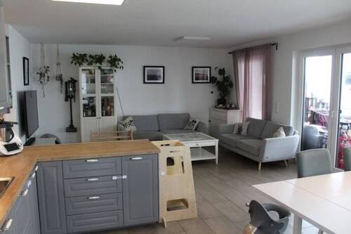 Wohnzimmer - Erdwärme Fußboden Heizung auf 101m² am Niederberg!