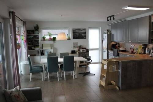 Wohnzimmer - 3 Zimmer Etagenwohnung zur Miete in Neukirchen-Vluyn