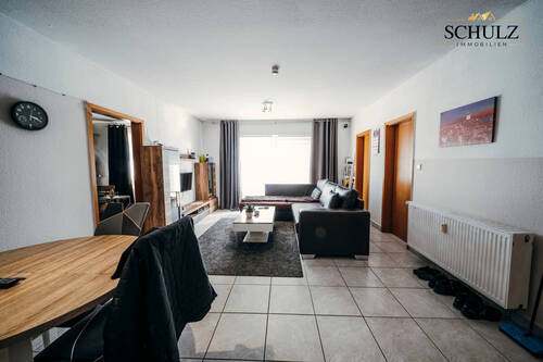 Wohn-/Esszimmer - 