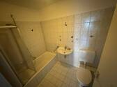 Badezimmer - Etagenwohnung mit 51,50 m&sup2; in Karben zur Miete