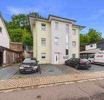Stilvolle Erdgeschosswohnung mit gemütlicher Terrasse - Losheim am See / Hausbach