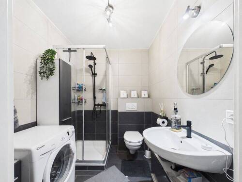REMAX Immobilien DeLux Wohnung in Hausbach zu verkaufen - 