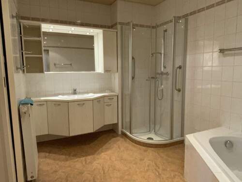 Badezimmer Erdgeschoss - 