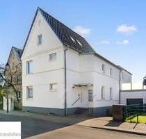 Objekt-Nr. 445, 40599 Düsseldorf Hassels Zweifamilienhaus mit Garage Platz für die ganze Familie!
